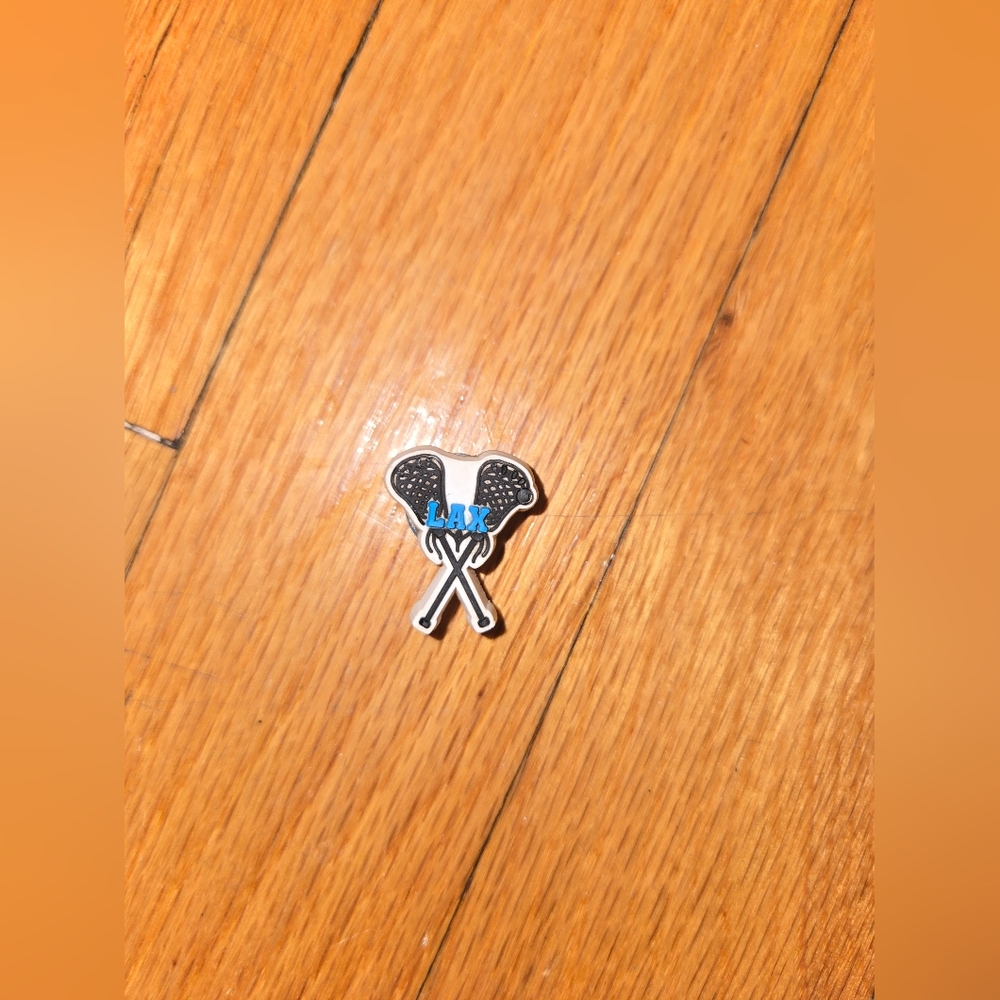 Croc Charm Bundle - Picture 10 of 11